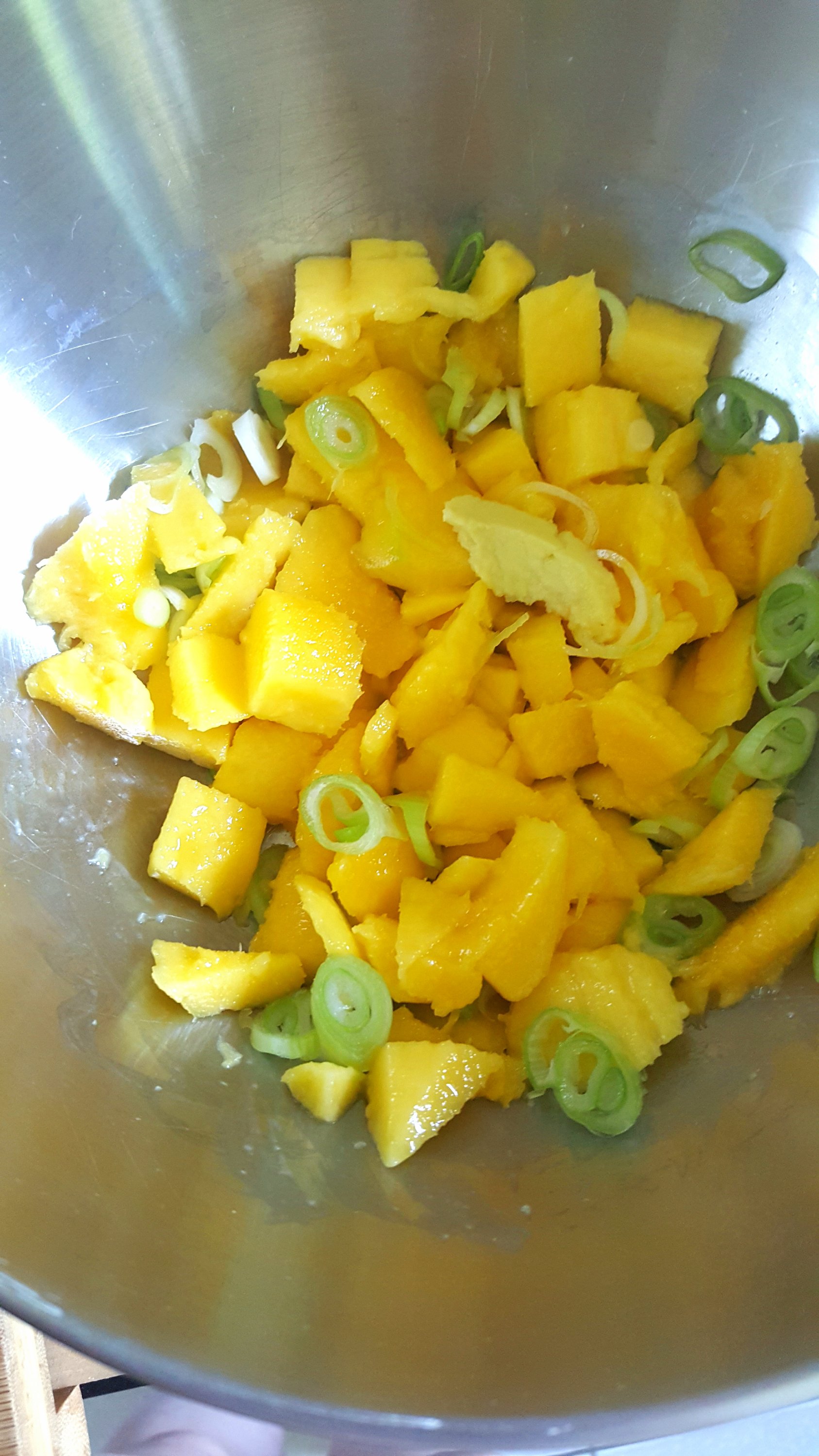 Schneller asiatischer Mango-Avocado Salat | Cocolores&amp;#39; Wunderland